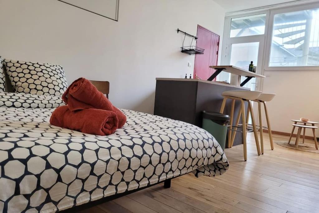 Le Zen - Appartement Avec Terrasse แวร์ตู ภายนอก รูปภาพ